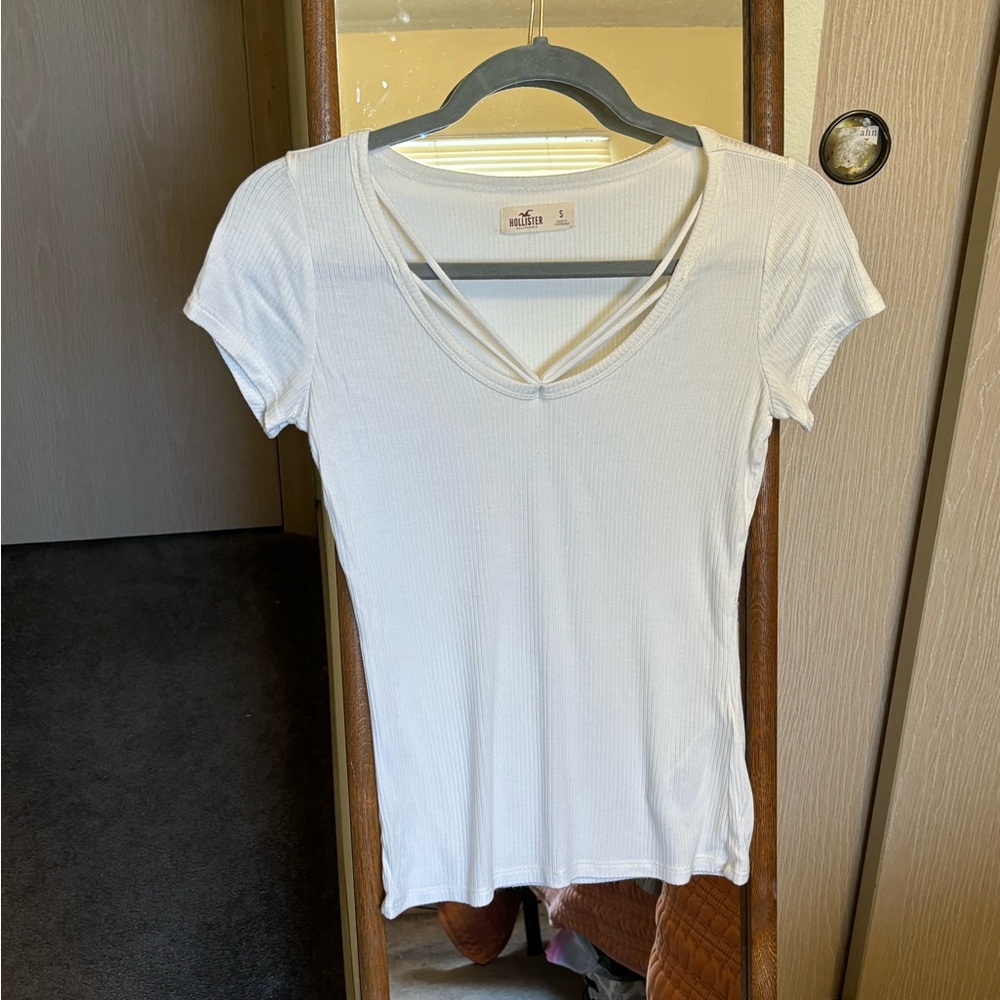 Hollister women’s white top, size S